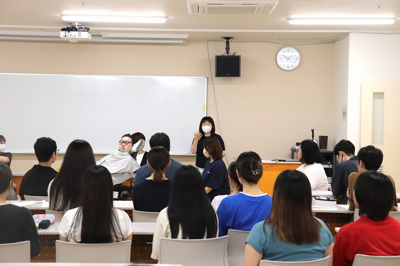 ALS患者さんの特別講義を聴講しました！ | 長岡崇徳大学｜看護